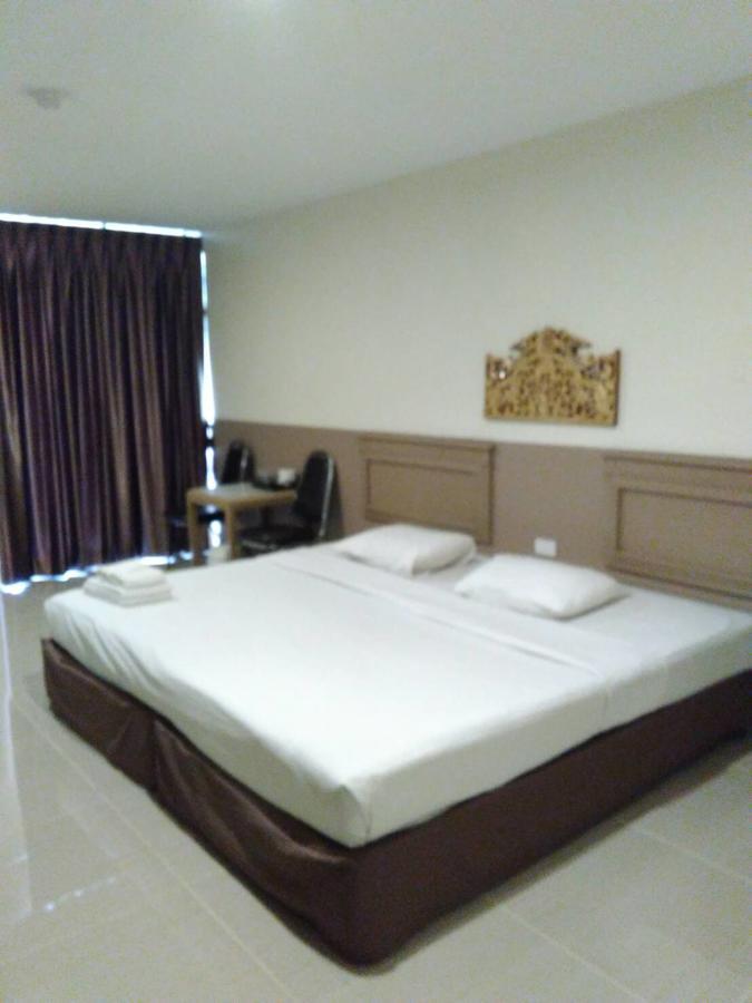 Tongpoon Hotel Bangkok Exteriör bild