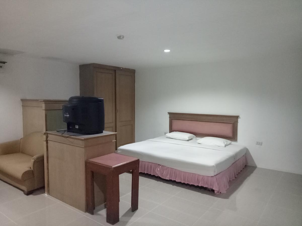 Tongpoon Hotel Bangkok Exteriör bild