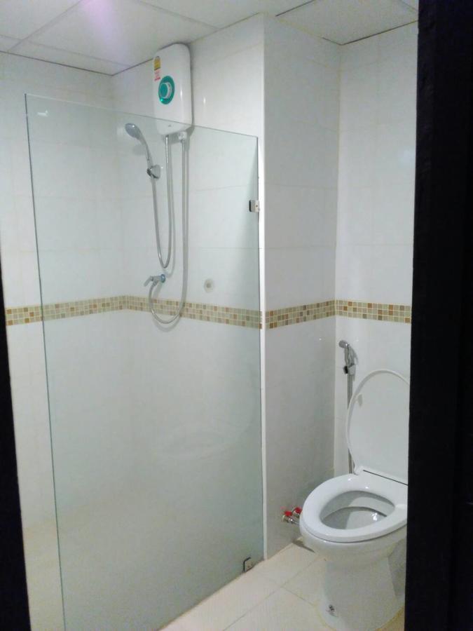 Tongpoon Hotel Bangkok Exteriör bild