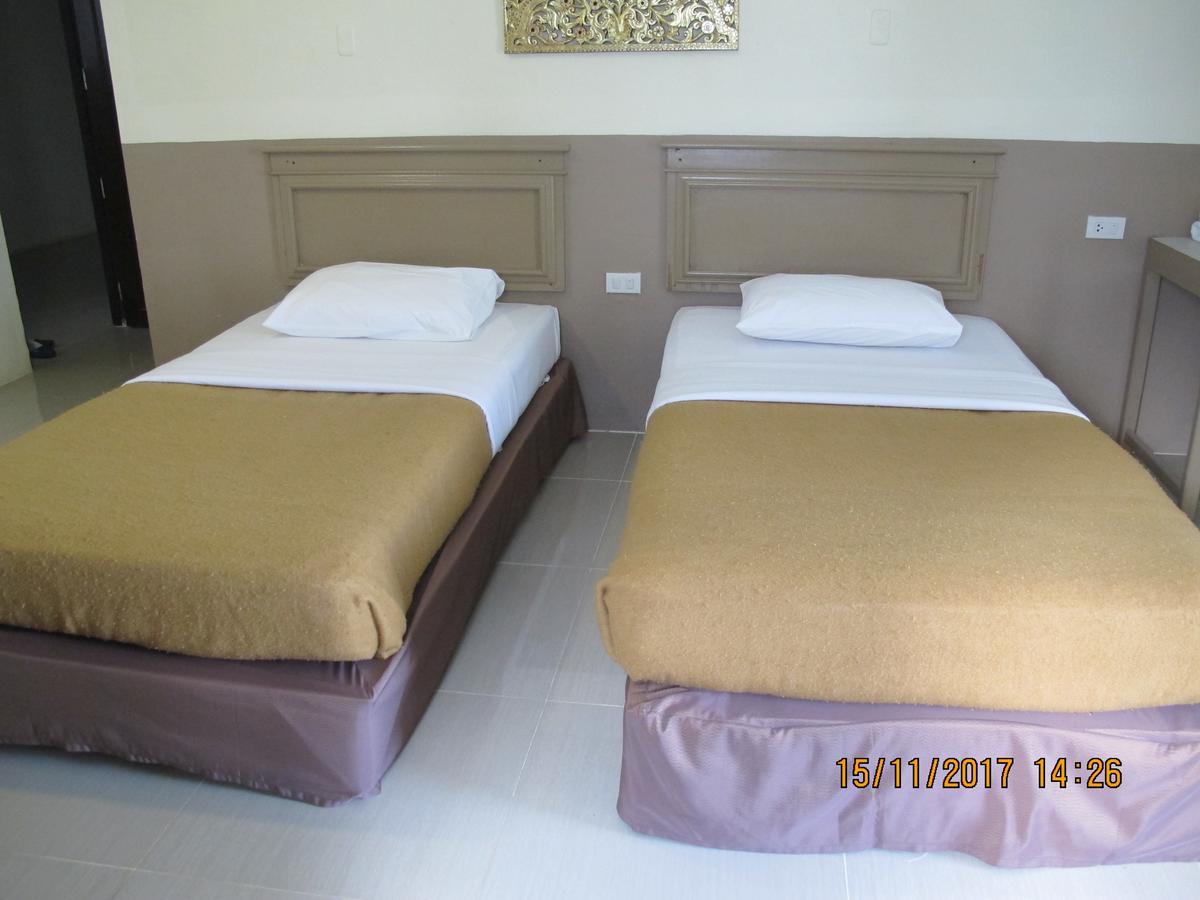 Tongpoon Hotel Bangkok Exteriör bild
